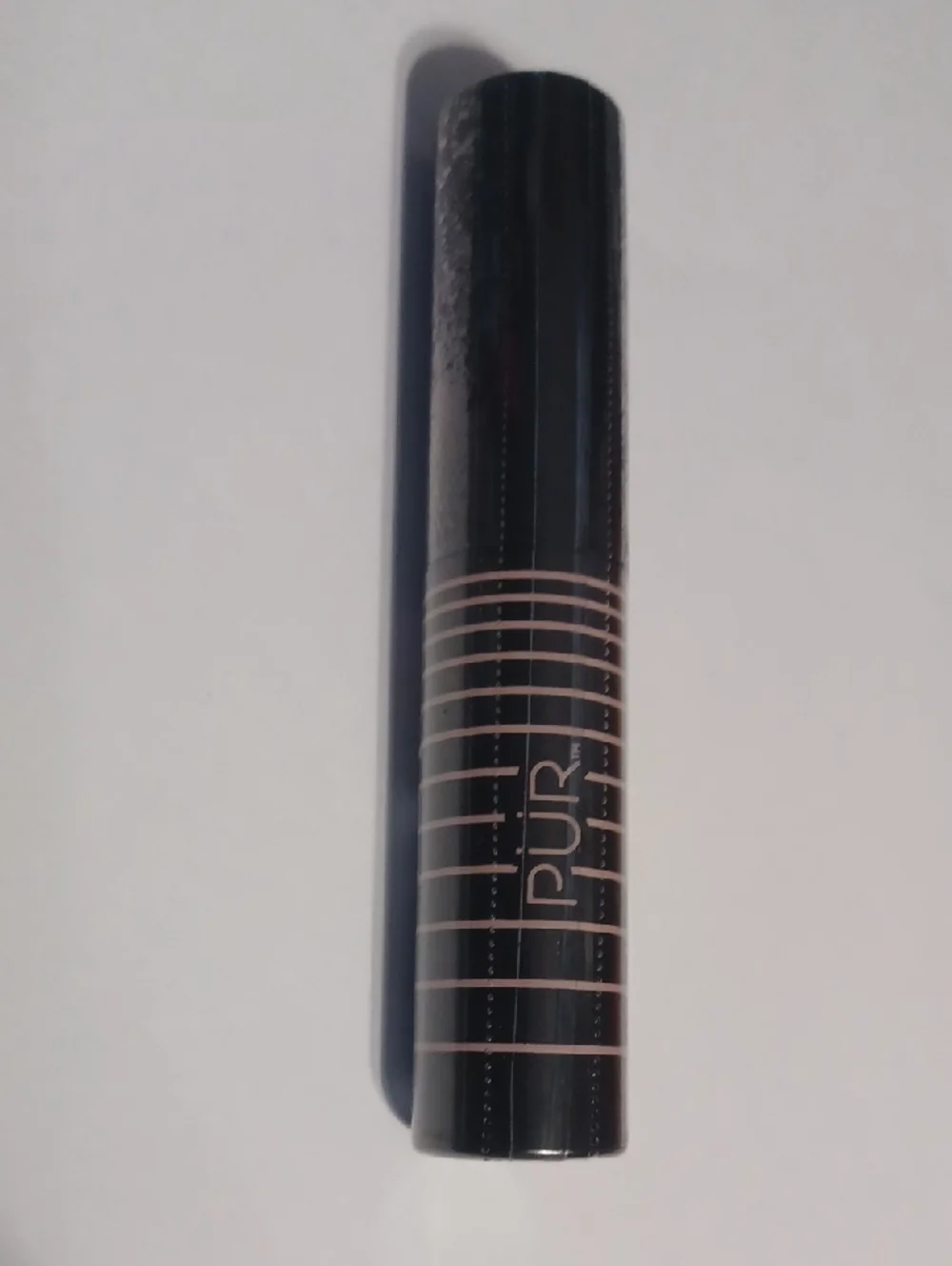 Bio Charged Plant-Powered Volumizing Mascara